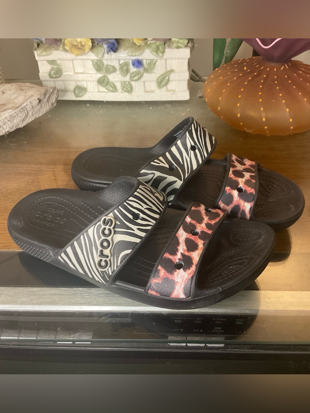 CROCS ANIMAL REMIX TWO-STRAP SLIDE SANDALS SZ 7
